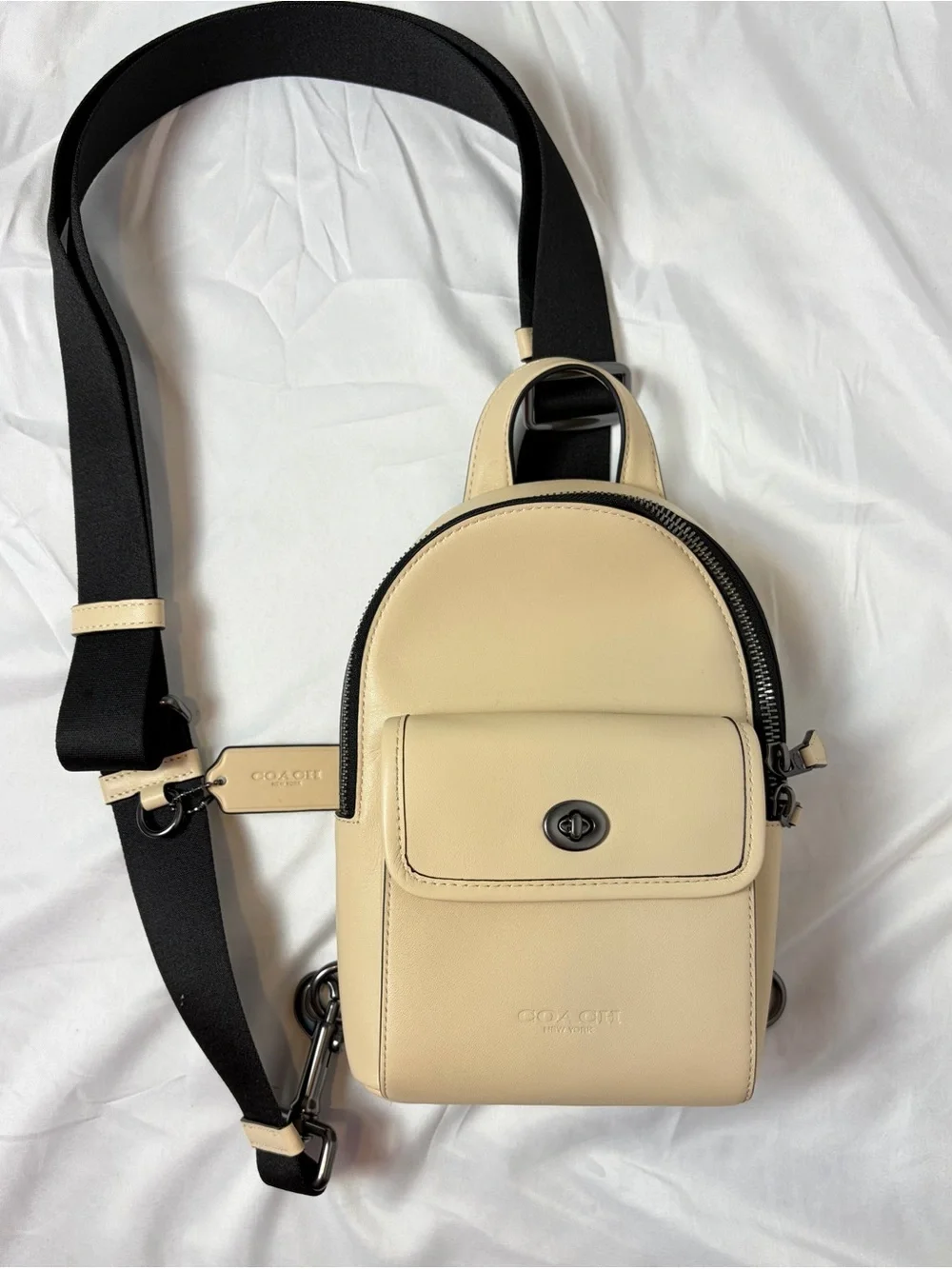 Coach Ivory Leather Small Turnlock Sling Backpack Crossbody Bag CAJ28